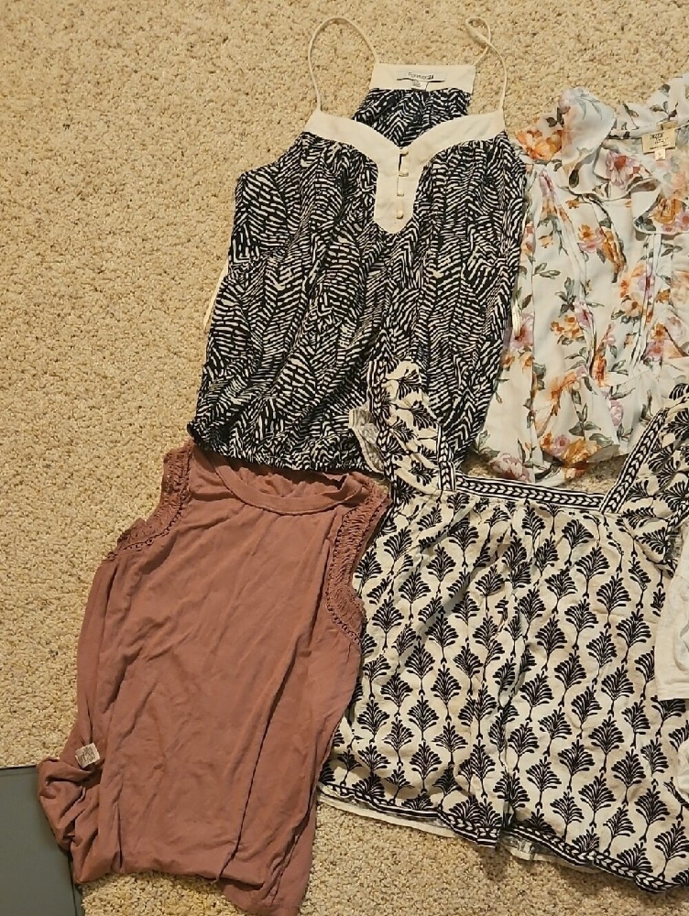Large Top Bundle - Picture 5 of 11